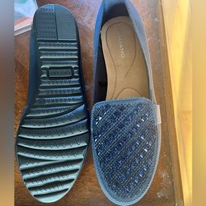 Andiamo Women's Black Rhinestone Loafers